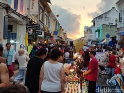 Phuket Dinobatkan Tempat Wisata Paling Padat di Dunia 2023