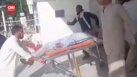 VIDEO: 40 Tewas Saat Bom Bunuh Diri Meledak di Acara Partai Pakistan