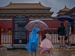 Topan Doksuri Hantam China, Paksa Ribuan Warga Mengungsi