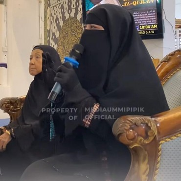 Respons Umi Pipik Ditanya soal Hukum Salat Subuh Jam 11