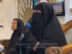 Respons Umi Pipik Ditanya soal Hukum Salat Subuh Jam 11