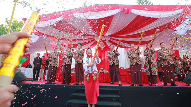 Klaten Lurik Carnival 2023 kembali diselenggarakan setelah sempat absen, diikuti oleh 18 kontingen dari pihak swasta, rumah sakit, dan perusahaan di Kab. Klaten