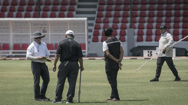 Ketua Umum PSSI Erick Thohir menyatakan hasil kunjungan FIFA jelang pelaksanaan Piala Dunia U-17 2023 tak lepas dari masalah rumput lapangan.