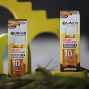 Demi Lindungi Munculnya Flek Hitam, Garnier Rilis Bright Complete Overnight 10% Pure Vitamin C Serum