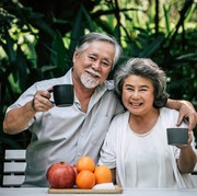 4 Kebiasaan Pagi yang Dilakukan Orang-Orang dengan Umur Terpanjang di Dunia