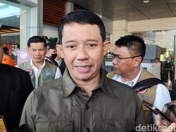 Kepala BNPB Tinjau Humbahas, Pimpin Rakor-Kirim Bantuan Korban Banjir Bandang