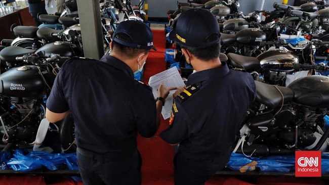 Kemenkeu melelang 60 sepeda motor Royal Enfield dengan harga berkisar Rp23 juta sampai Rp27 juta.