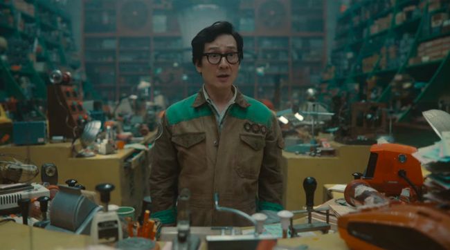 Loki season 2 telah merilis trailer perdananya dan memperkenalkan karakter baru yang diperankan oleh Ke Huy Quan.