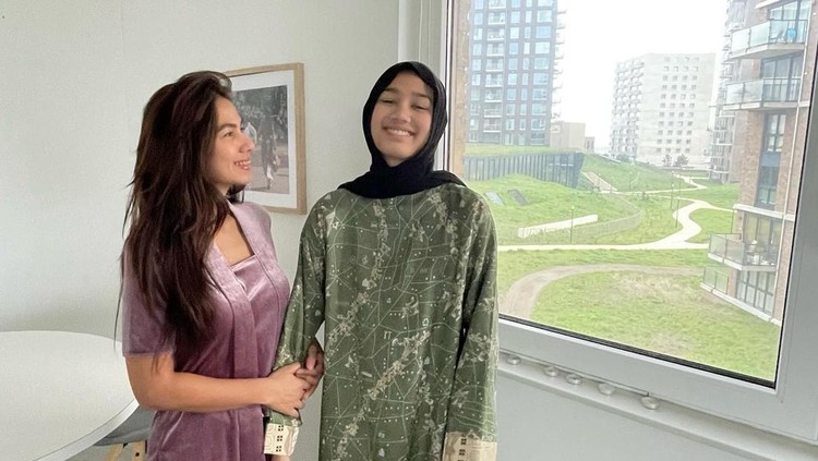 Naima Malika Suwarso anak Nova Eliza