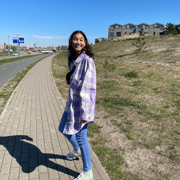 <p>Anak Nova Eliza, Naima Malika Suwarso kini sudah menjelma menjadi gadis remaja. Ia lahir pada 2008, Bunda. (Foto: Instagram @novaelizatime)</p>