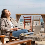 Mengenal Istilah Slow Living, Hidup Nyaman Tapi Bukan Tanpa Ambisi