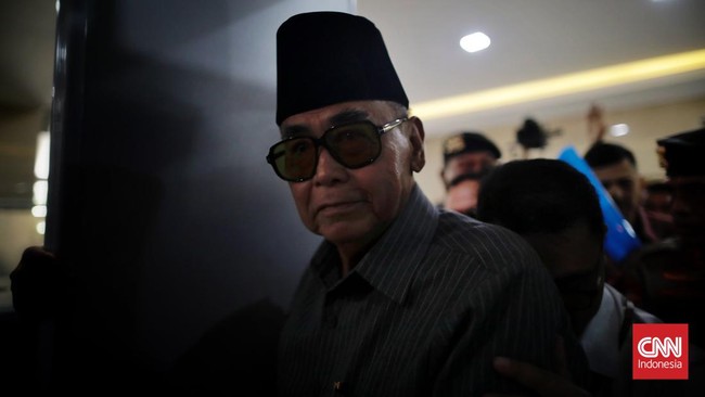 Pimpinan pondok Al Zaytun Panji Gumilang mengajukan praperadilan di PN Jaksel terkait status tersangka dirinya di kasus dugaan pencucian uang.