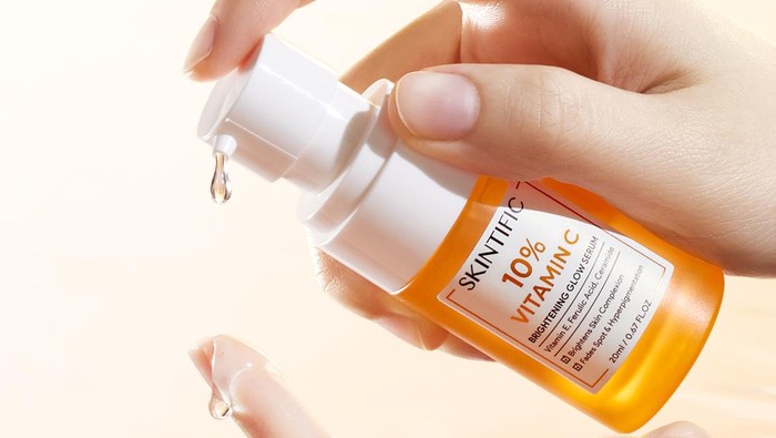 Kulit Glowing, Cerah Maksimal Tanpa Iritasi dengan Serum Vitamin C Skintific Teranyar Ini