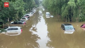 VIDEO: Hujan Deras Picu Banjir di China, 11 Orang Dilaporkan Tewas