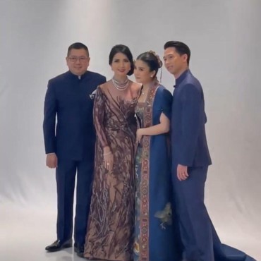 Hamil 16 Minggu, 7 Momen Bahagia Valencia Tanoe Elus Perut