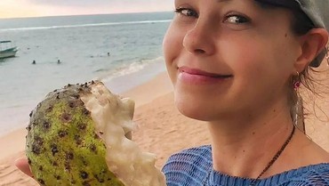 img-title Influencer Vegan Zhanna D'Art Meninggal Dunia Diduga karena Kelaparan