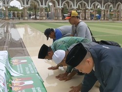 Respons Massa Pedemo Al-Zaytun Usai Panji Gumilang Jadi Tersangka