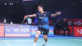 Hasil Hong Kong Open: Dibekuk Kenta, Ginting Terhenti di Semifinal