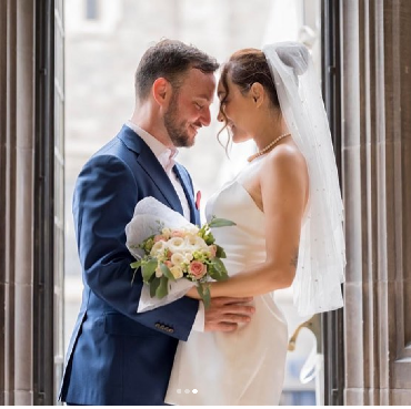 Akhiri Masa Janda, Dewi Rezer Resmi Dinikahi Ethan Alarmk di Kanada