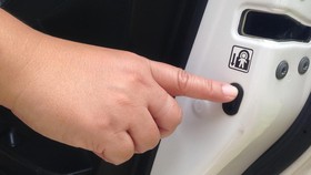 Fungsi dan Cara Pakai Fitur Child Lock di Mobil