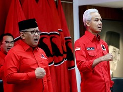 Pantun Hasto PDIP: Mahfud Md Bakal Cawapres Tegak Lurus