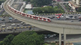 Penasaran Mau Coba LRT Jabodebek? Begini Cara Naiknya