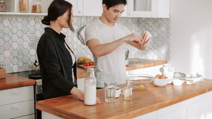 Kunci Hubungan Pasangan Introvert dan Ekstrovert. Foto: Pexels.com/Vlada Karpovich