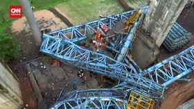 VIDEO: 17 Tewas Akibat Crane Runtuh di India