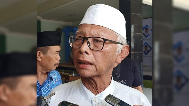 Anwar Iskandar meminta seluruh pengurus MUI di seluruh tingkatan di Indonesia tak membawa-bawa MUI saat ikut mendukung calon tertentu di Pilkada serentak 2024.