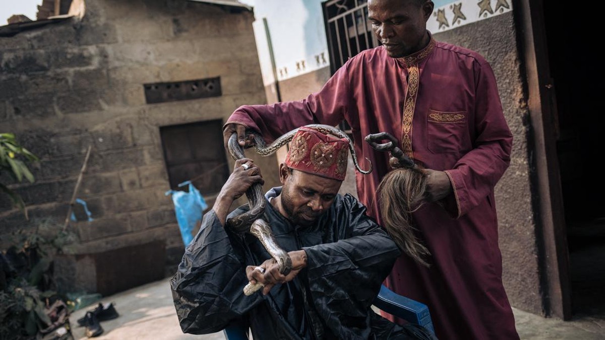 FOTO: Aura Mistis Gulat Voodoo di Kongo
