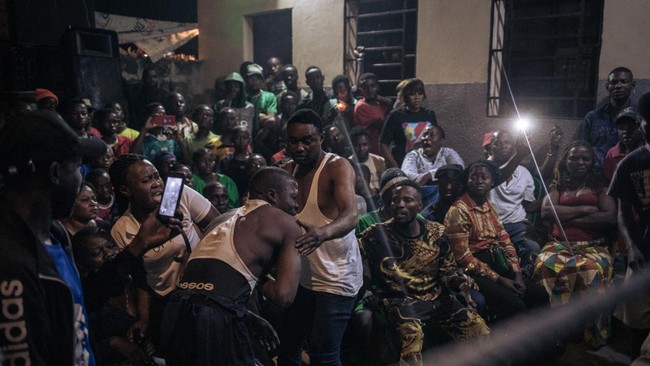 FOTO: Aura Mistis Gulat Voodoo di Kongo