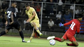 FOTO: Barcelona Hajar Timnas Indonesia U-17, Frank Wormuth Beri Saran