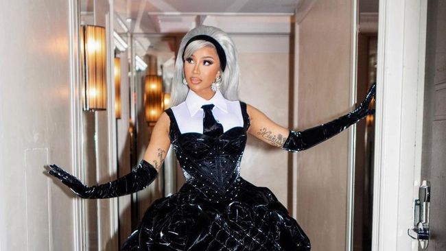 Cardi B Viral Usai Live Sambil Putar Lagu Anak Pok Ame Ame dan Cit Cit Cuit