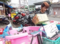 Lika-liku Tukang Kiridit Tasikmalaya, Bayar Cicilan Pakai Kopi Segelas