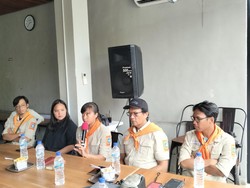 6 Pedayung Kayak Keliling Pulau Flores: Tempuh 1.051 Km selama 52 Hari