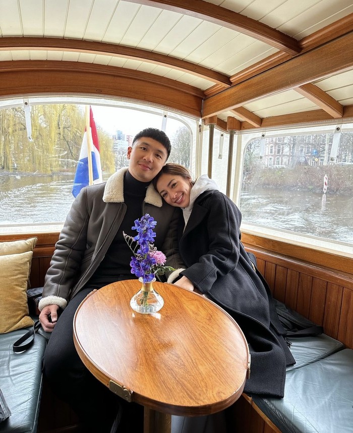 Indra Priawan Hobi Ajak Nikita Willy dan Baby Izz Kulineran di Luar Negeri