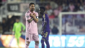 FOTO: Messi Cetak 2 Gol Indah hingga Ribut di Inter Miami vs Orlando