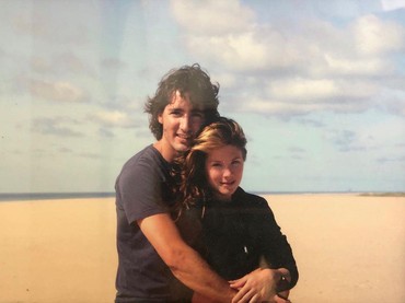 Justin Trudeau Cium Mesra Katy Perry, Eks Istri Unggah Pesan Galau soal Kehilangan