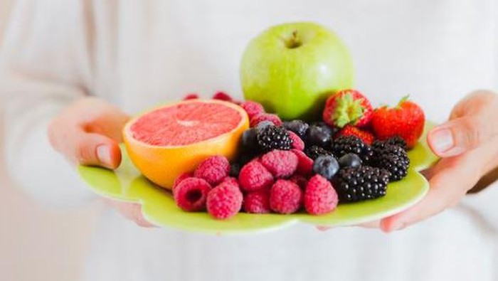Masih Banyak Beredar, Ini 5 Mitos Mengenai Waktu yang Tepat untuk Makan Buah