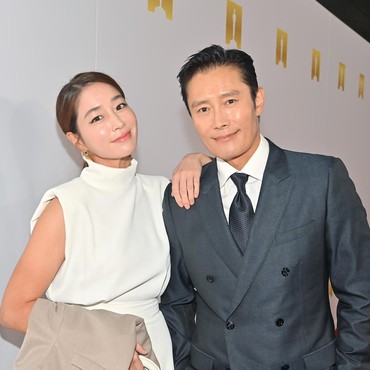 Ini Nama & Foto Anak Lee Byung Hun & Lee Min Jung yang Baru Di-spill