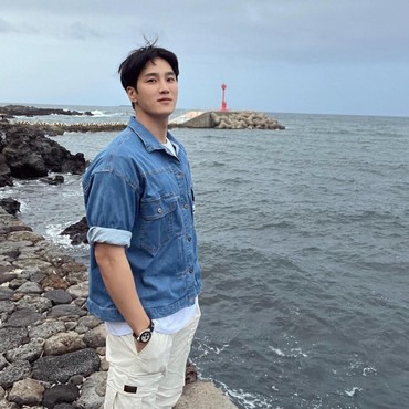 Pacaran dengan Jisoo BLACKINK, Ahn Bo Hyun Makin Jadi Sorotan