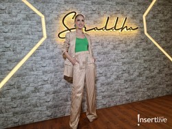 Tak Peduli Dikritik, Cinta Laura Pede Pakai Baju Seksi