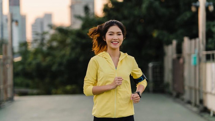 Ilustrasi kehidupan aktif/ Foto: Freepik.com/tirachardz