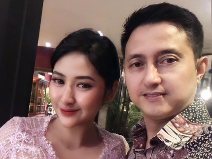 Tips Langgeng Ricky Soebagdja & Istri Beda Usia 26 Tahun Jalani Pernikahan
