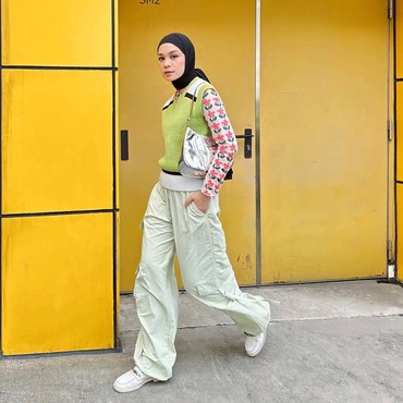 Selalu Tampil Modis, Terungkap Sosok Hijab Stylish Tantri Namirah