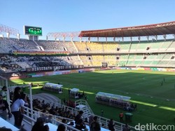 Walkot Eri Siapkan Shuttle Bus ke Stadion GBT untuk Piala Dunia U-17
