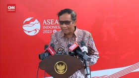 VIDEO:  Jokowi Akan Berikan Tanda Jasa ke 18 Tokoh, Ada Nama Iriana