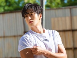 Ahn Bo Hyun Terus Diserang Hater Usai Umumkan Pacaran dengan Jisoo BLACKPINK