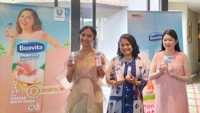 Buavita dan Dear Me Beauty, Hadirkan Peach Juice Face Mist