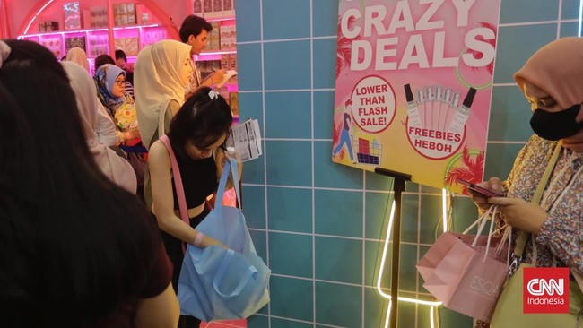 FOTO: Berburu Diskon Produk Kecantikan di Jakarta X Beauty 2023